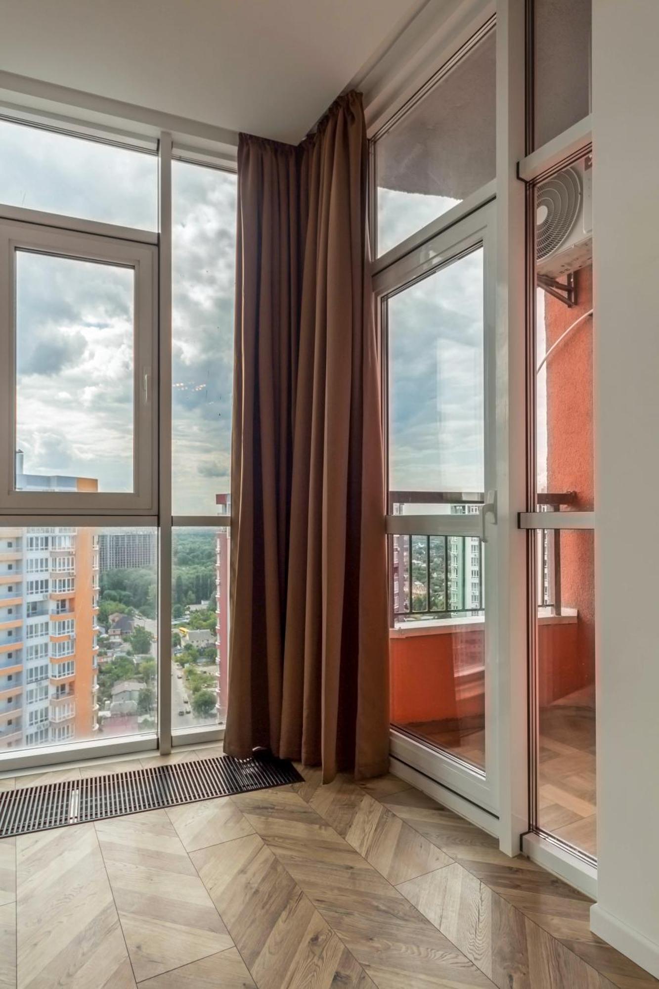 Dayflat Apartments On The Left Bank Kiev Esterno foto
