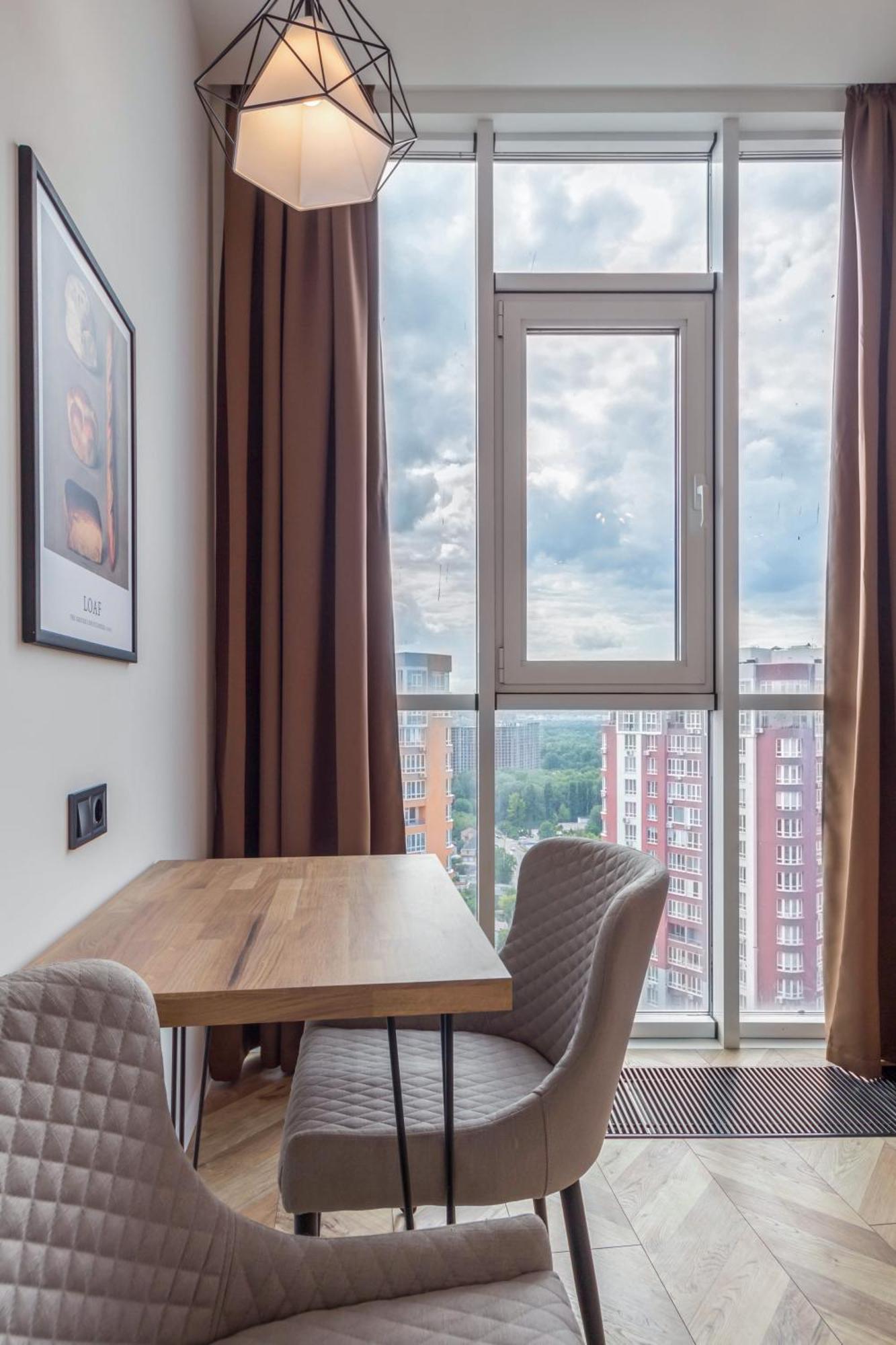Dayflat Apartments On The Left Bank Kiev Esterno foto